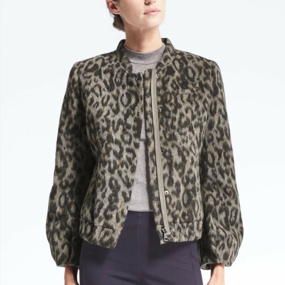 Banana Republic Gray Black Faux Fur Leopard Print Wool Bomber Jacket Size Medium